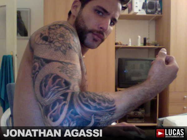 Jonathan Agassi wants to play with all 5 of your senses…